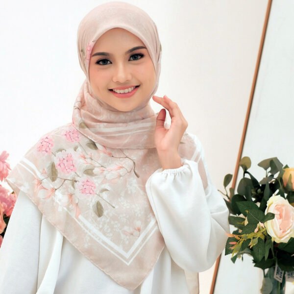 Utari Scarf - Afterglow - Image 2