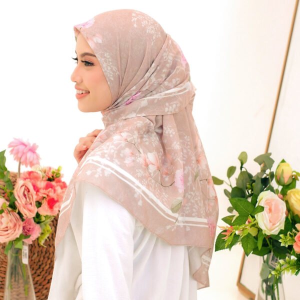 Utari Scarf - Hazelnut - Image 4