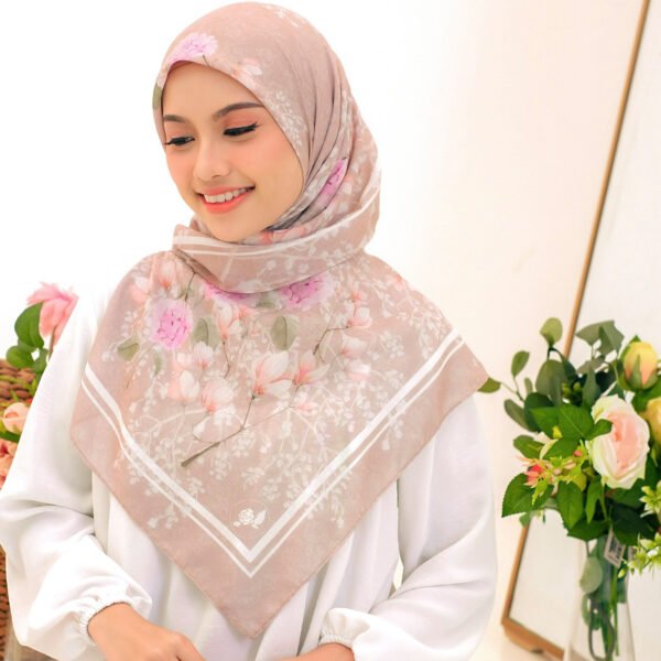 Utari Scarf - Hazelnut - Image 2