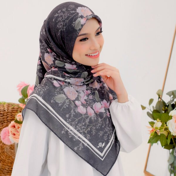 Utari Scarf - Inkwell - Image 2