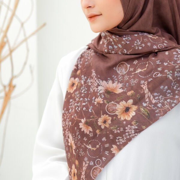 Juwita Scarf - Wood - Image 3