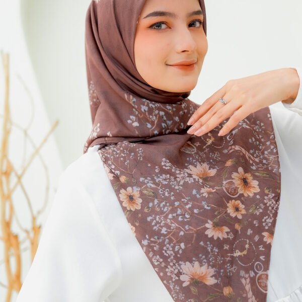 Juwita Scarf - Wood
