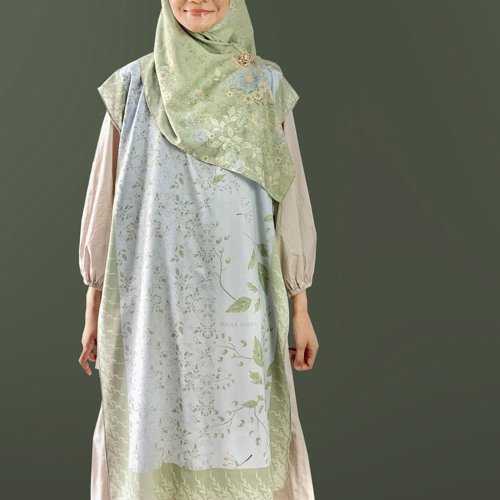 Kavia - Tunic Outer - Image 2
