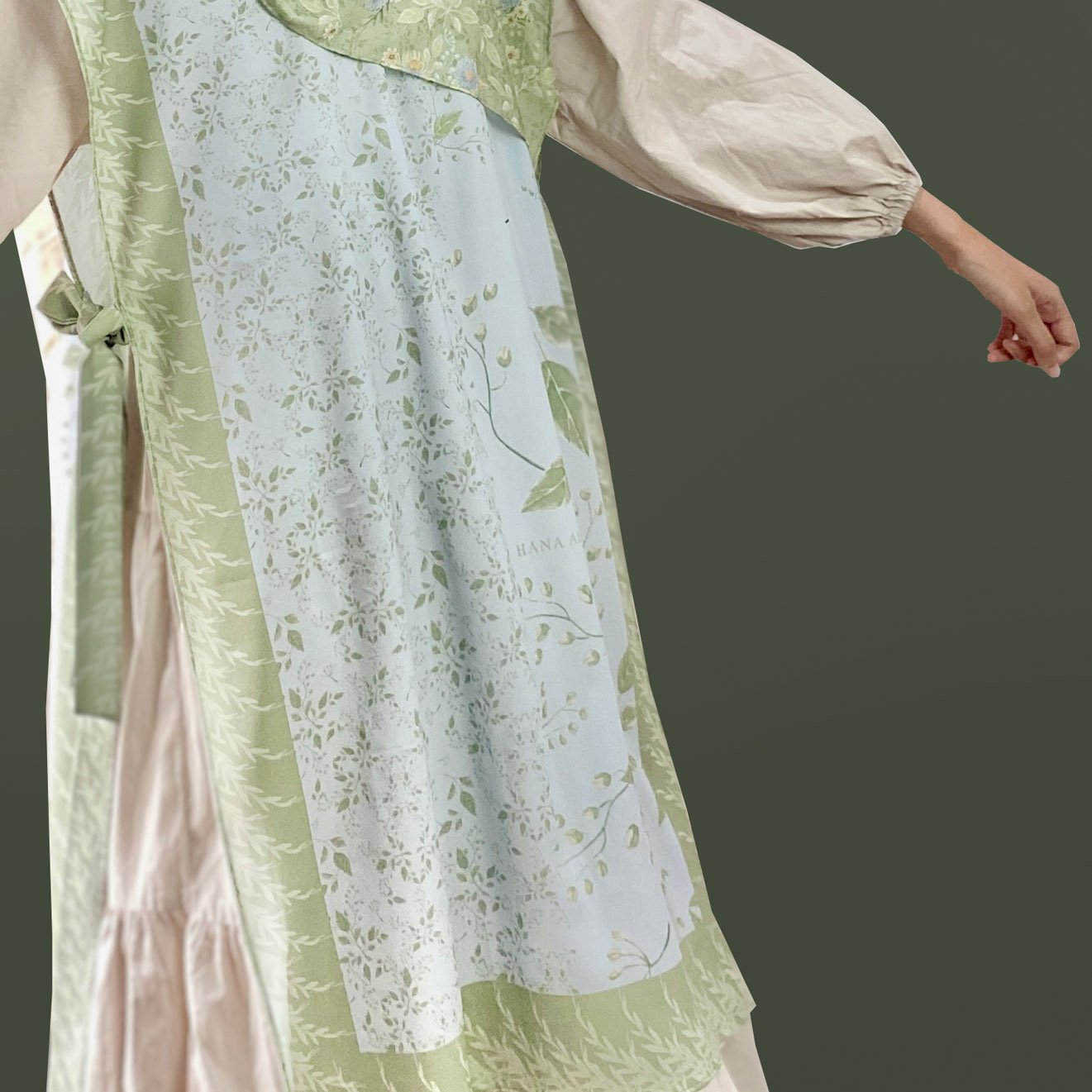 Kavia - Tunic Outer - Image 3